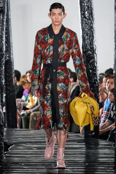 Look 29